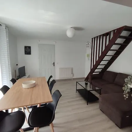 Duplex Cosy Apartment Gonesse Exterior photo